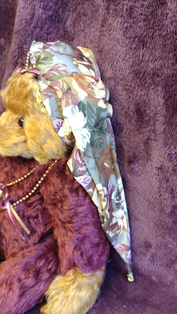 Sasha Collectibles Burgundy Gold Plush Teddy Bear With Masquerade Mask Floral Hat Beads 18 In - 4