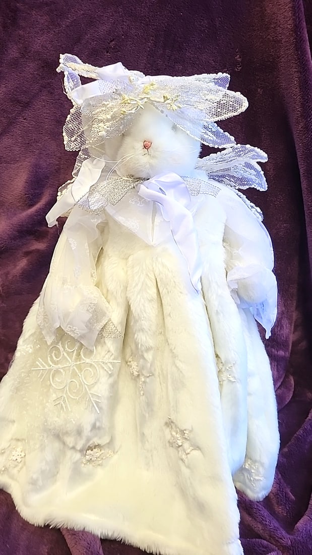 Bunnies By The Bay And Friends Meri Winkle 2000 White Plush Bunny Doll With Lace Dress Hat - 2