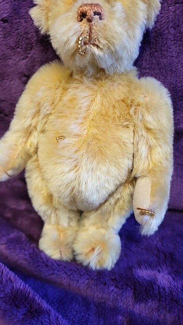 Artist Made Signed Honey Yellow Jointed Teddy Bear With Suede Paw Pads And Gold Beaded Accents - 3