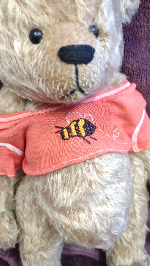 Pasha Bears Tan Teddy Bear Plush With Coral Bee Shirt Sharon Lederer - 3