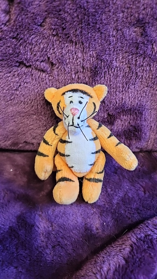 Artist Made Signed Disney Winnie The Pooh Tigger Piglet Eeyore Bench Mini Plush Figures Lot - 2