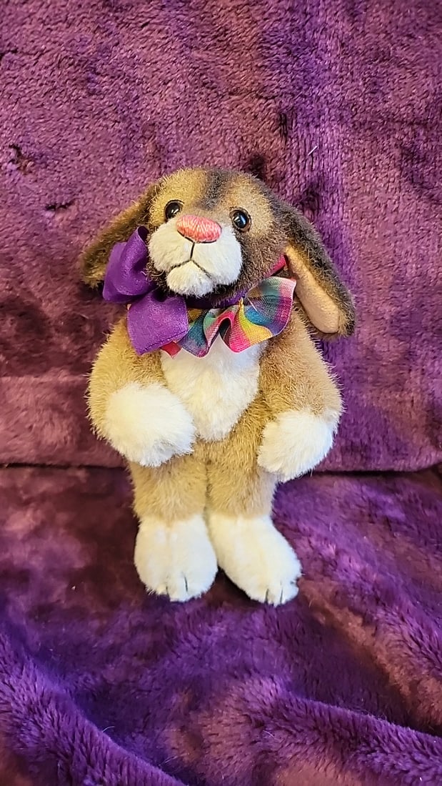 Artist Made Unsigned Brown And White Plush Bunny Rabbit Stuffed Animal With Purple Multicolor Bow: 6x4x3 1lb we have gained a lot of experience shipping dolls from our previous auction. We offer in-house shipping. The shipping price shown in the listing is the liveshipping service by liveauctioneer
