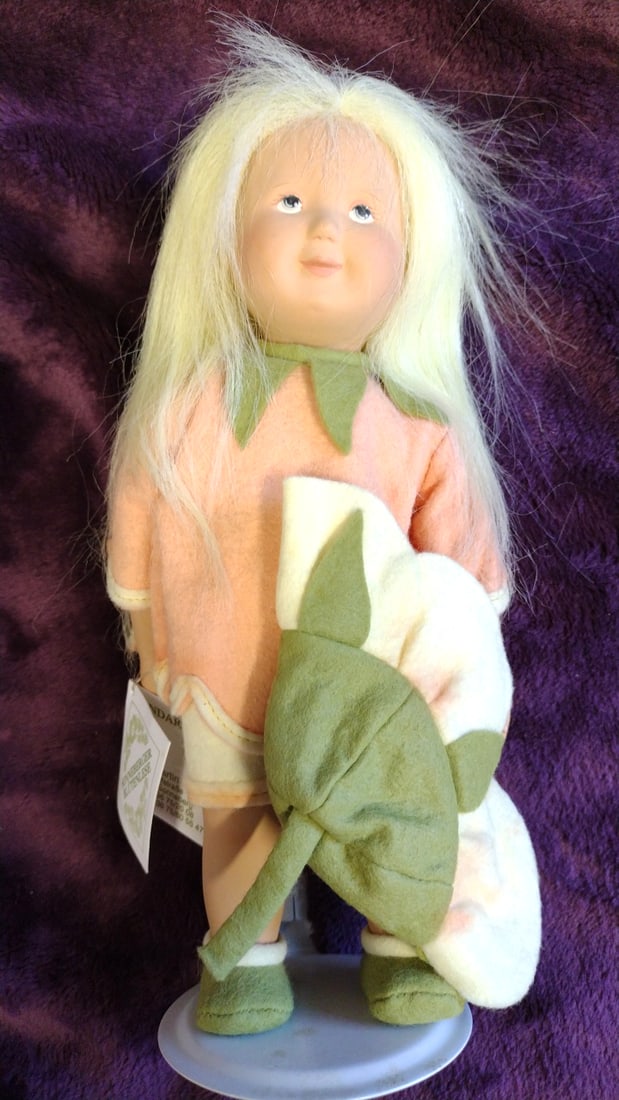 Sonneberger Bltenelise Blonde Flower Fairy Doll With Plush Flower Stand: 10x4x4 1 we have gained a lot of experience shipping dolls from our previous auction. We offer in-house shipping. The shipping price shown in the listing is the liveshipping service by