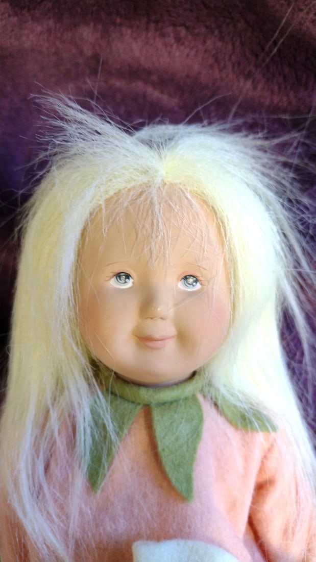 Sonneberger Bltenelise Blonde Flower Fairy Doll With Plush Flower Stand - 2