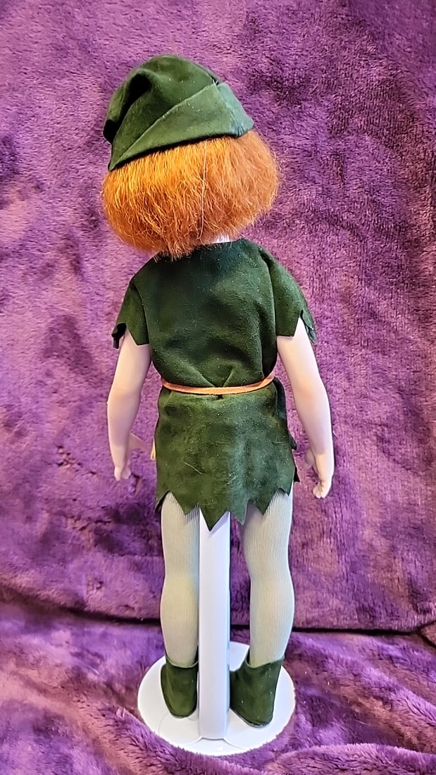 Robert Tonner Doll Co. Peter Pan Doll With Green Outfit, Hat, Sword Certificate And Box - 4