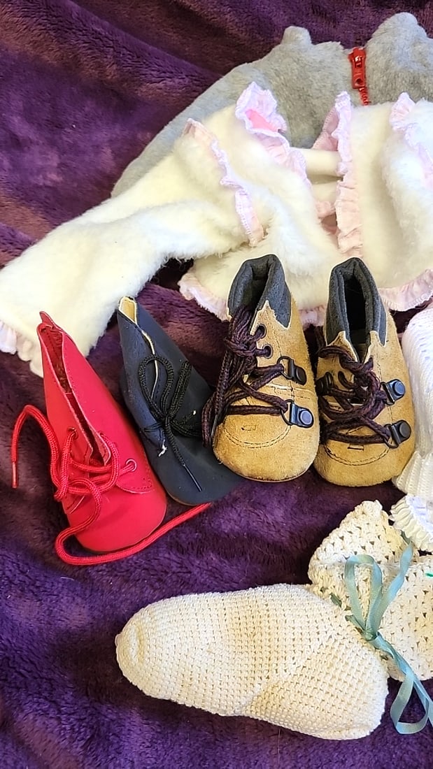 Anette Himstedt Assorted Baby Doll Clothes Accessories Lot Coats, Shoes, Hats, Socks - 2