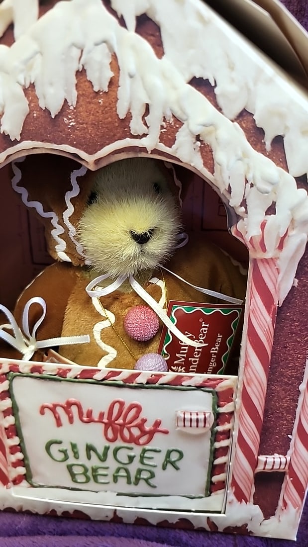 North American Bear Co. Muffy Gingerbear 1992 Limited Edition Muffy Vanderbear Gingerbread House ... - 2