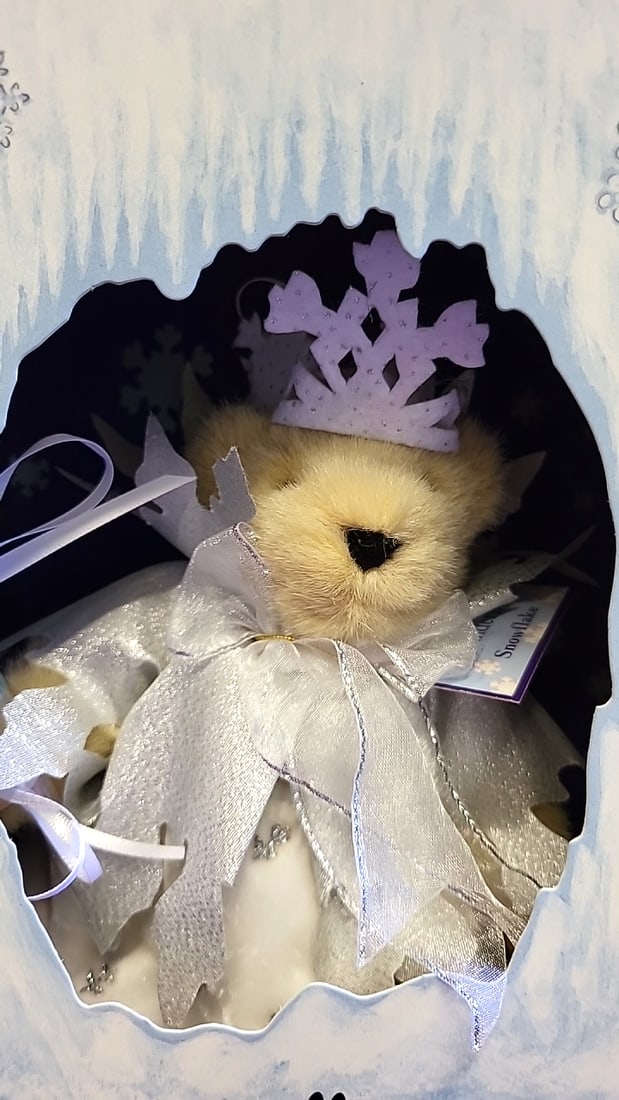 North American Bear Co. Muffy Vanderbear Snowflake 1993 Limited Edition Plush Bear With Box - 3