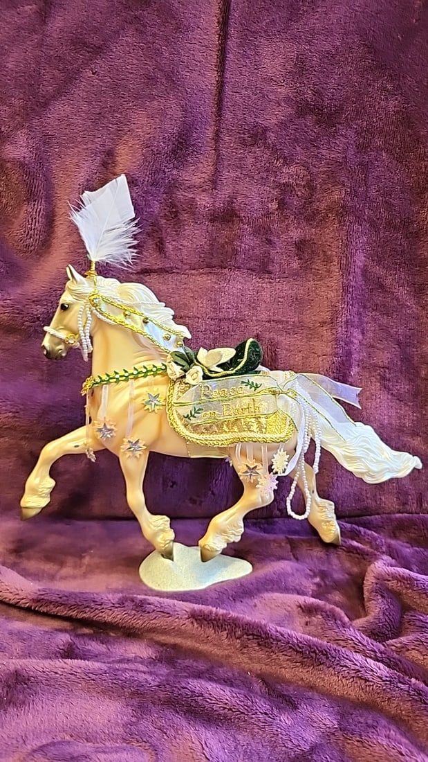 Peace On Earth Cream & Gold Holiday Horse Figurine With Feather Plume And Stand: 14x14x4 1lb we have gained a lot of experience shipping dolls from our previous auction. We offer in-house shipping. The shipping price shown in the listing is the liveshipping service by