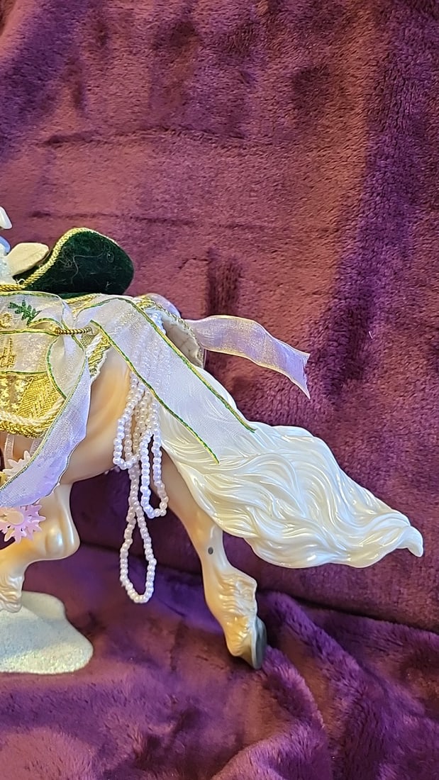 Peace On Earth Cream & Gold Holiday Horse Figurine With Feather Plume And Stand - 4