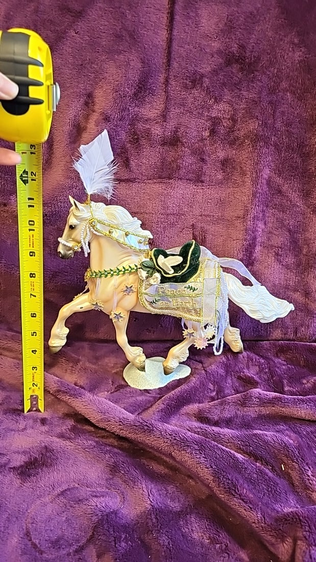 Peace On Earth Cream & Gold Holiday Horse Figurine With Feather Plume And Stand - 8