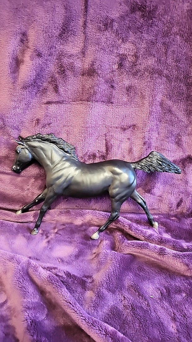 Breyer Model Horse Lot Of 5 With Fjord Pony, Pinto, And Black Stallion Figures - 5