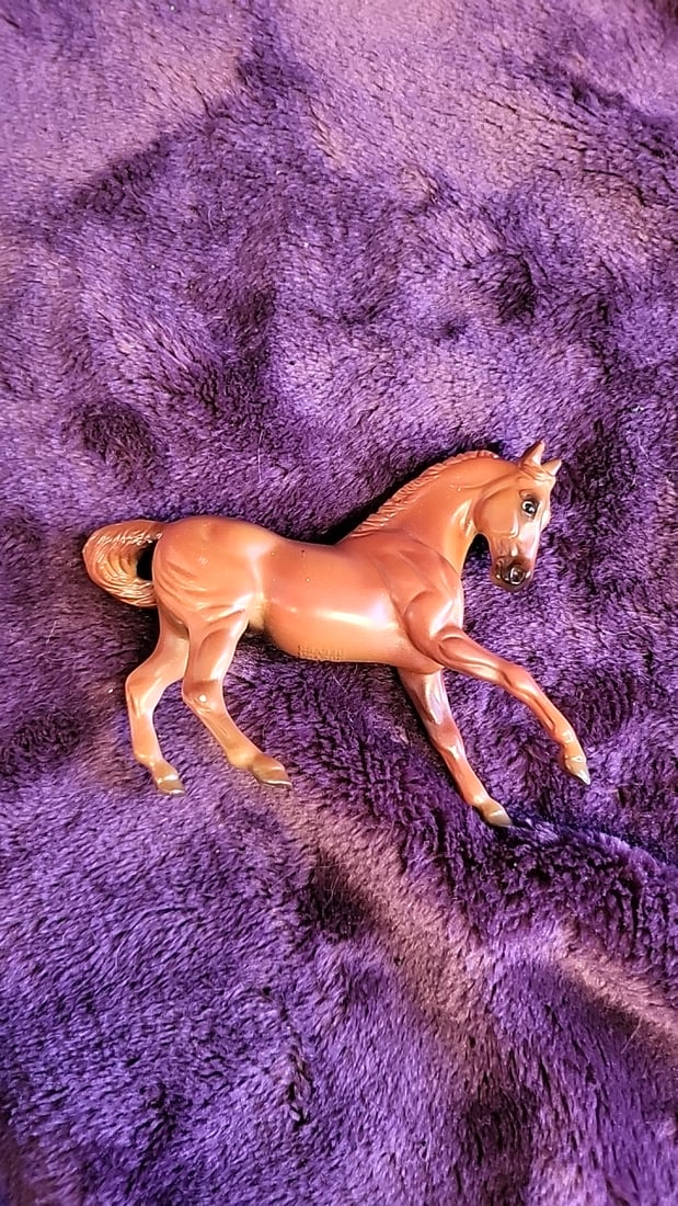 Breyer Model Horse & Donkey Figurine Lot With 2005/2007 Catalogs And Picture Perfect Booklet - 11