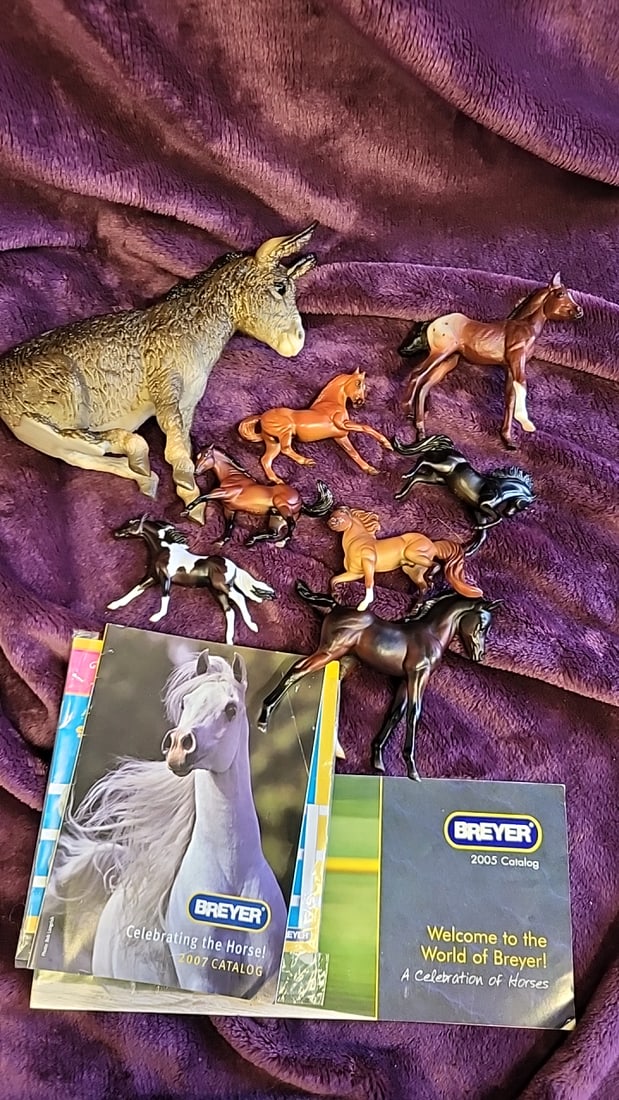 Breyer Model Horse & Donkey Figurine Lot With 2005/2007 Catalogs And Picture Perfect Booklet: 10x10x6 3lb we have gained a lot of experience shipping dolls from our previous auction. We offer in-house shipping. The shipping price shown in the listing is the liveshipping service by