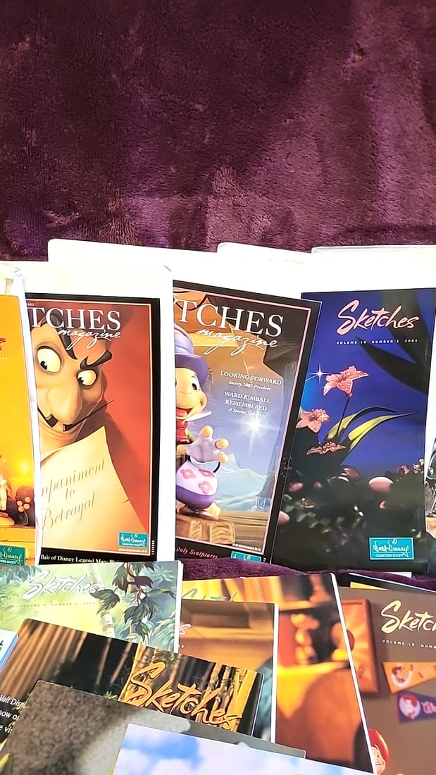 Walt Disney Classics Collection Sketches Magazines Greenbook Guides Catalog Lot - 7