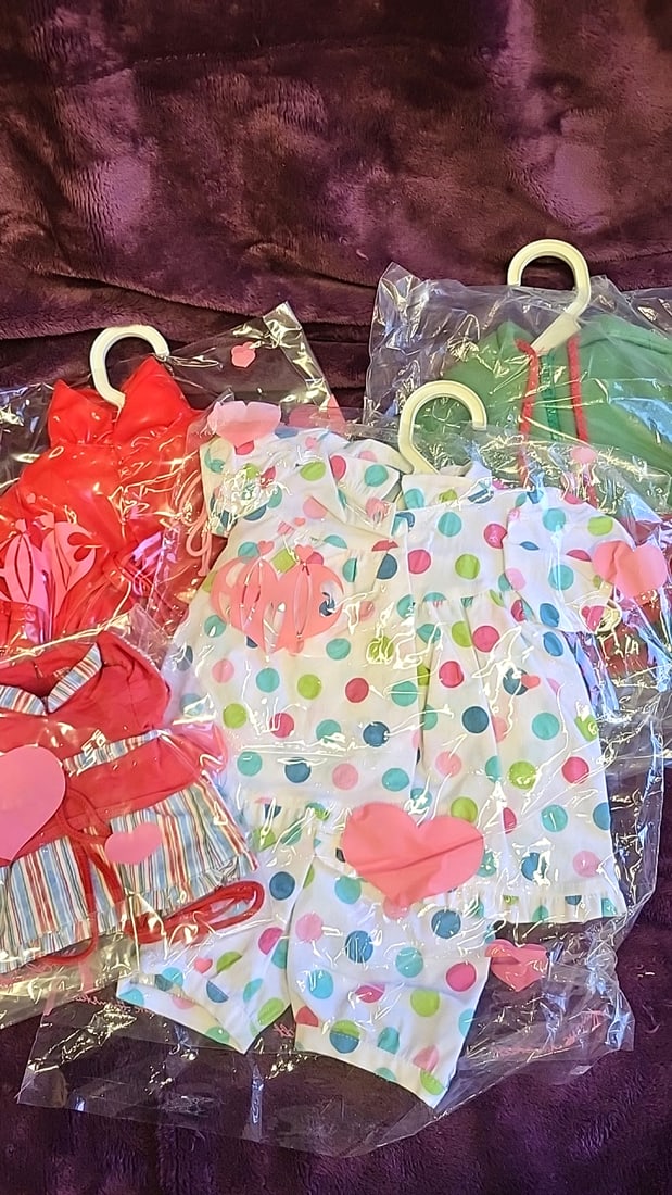Lot Of 4 Annette Himstedt Doll Clothing Sets With Hangers Red Raincoat Polka Dot Outfit Green Hoo...: 12x12x2 3lb we have gained a lot of experience shipping dolls from our previous auction. We offer in-house shipping. The shipping price shown in the listing is the liveshipping service by