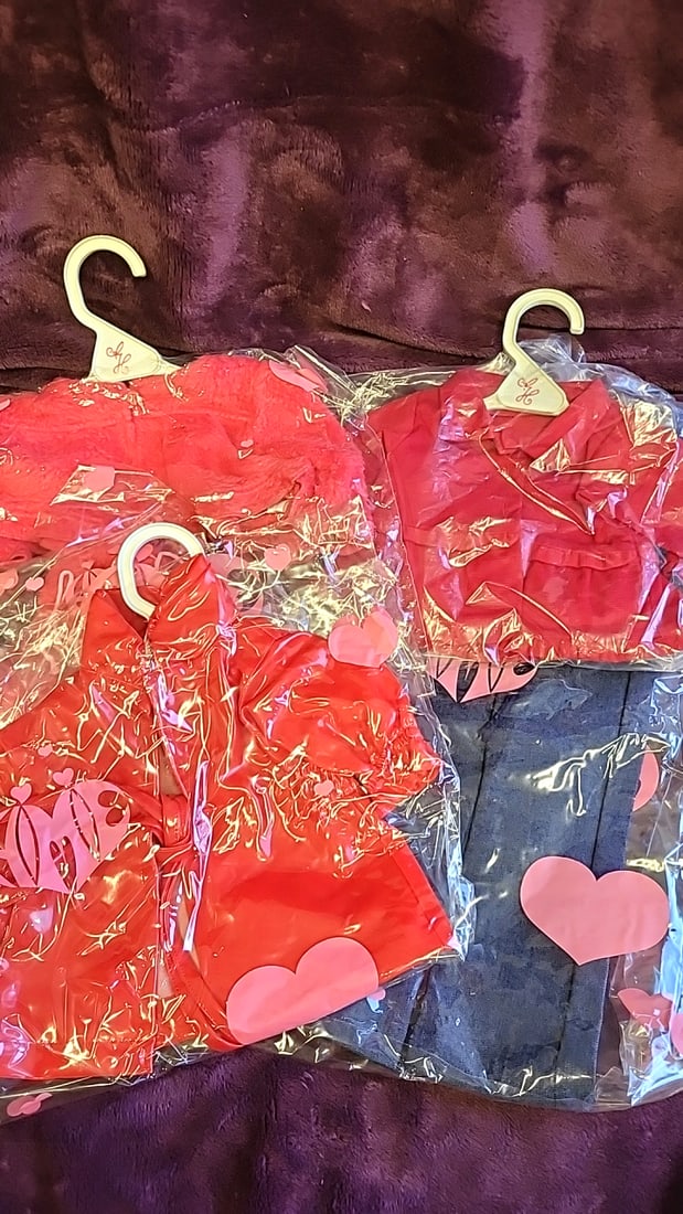 Annette Himstedt Doll Clothing Lot Red Outfits Denim Jeans Hangers: 12x12x2 3lb we have gained a lot of experience shipping dolls from our previous auction. We offer in-house shipping. The shipping price shown in the listing is the liveshipping service by