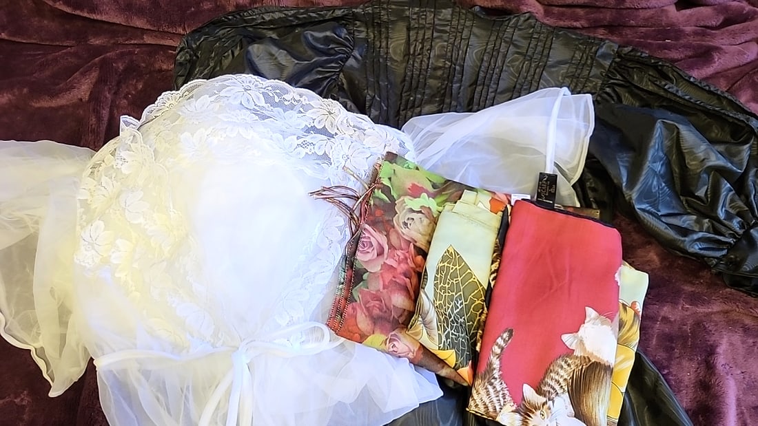Victorian Style Costume Lot Black Moire Puff Sleeve Peplum Top, Fredericks Of Hollywood White Lac...: 12x12x2 3lb we have gained a lot of experience shipping dolls from our previous auction. We offer in-house shipping. The shipping price shown in the listing is the liveshipping service by liveauctione
