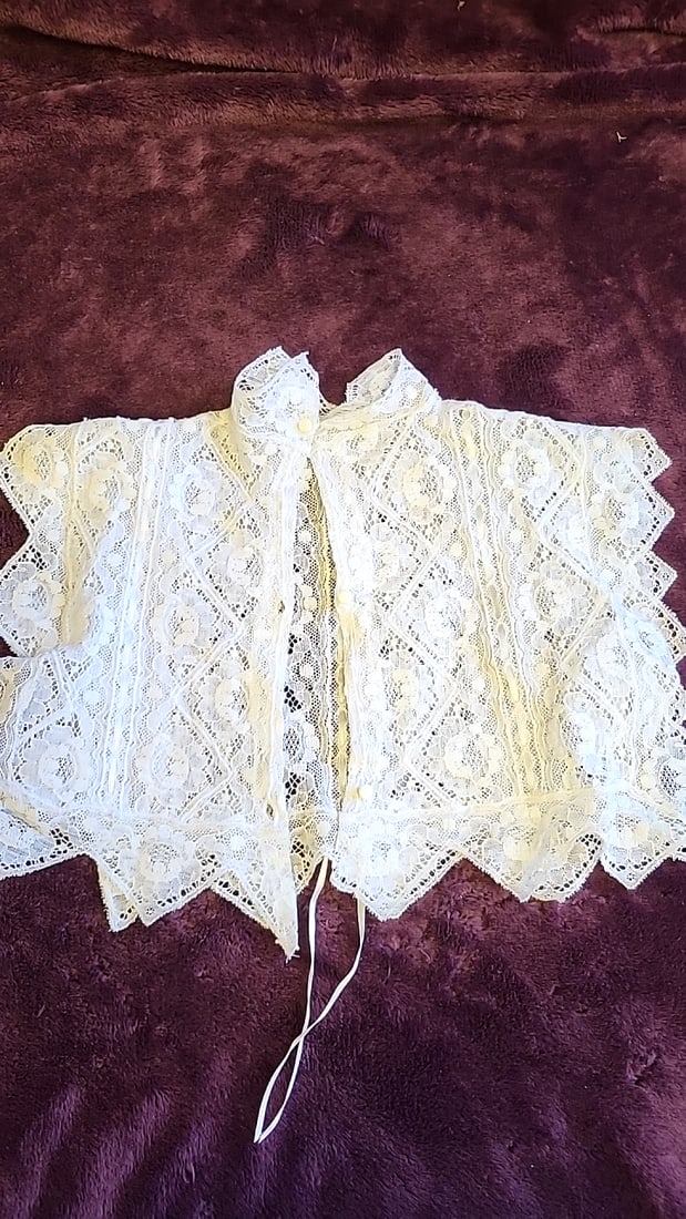 Victorian-style Doll Clothing Lot: White Lace Dress, Floral Pinafore, Parasol, Cameo - 6