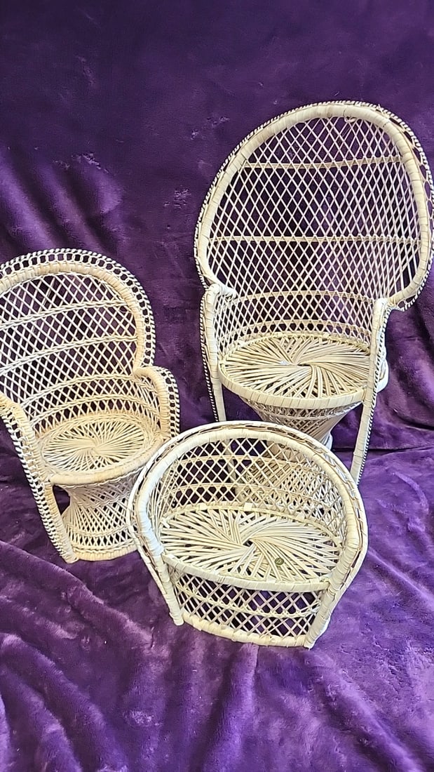Set Of 3 Handmade Philippines Rattan Wicker Peacock Doll Chairs: 24x24x15 3lb we have gained a lot of experience shipping dolls from our previous auction. We offer in-house shipping. The shipping price shown in the listing is the liveshipping service by liveauction