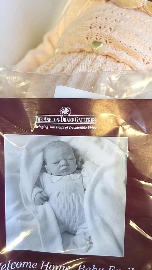 The Ashton-drake Galleries Welcome Home, Baby Emily Baby Doll In Pink Knit Outfit - 5