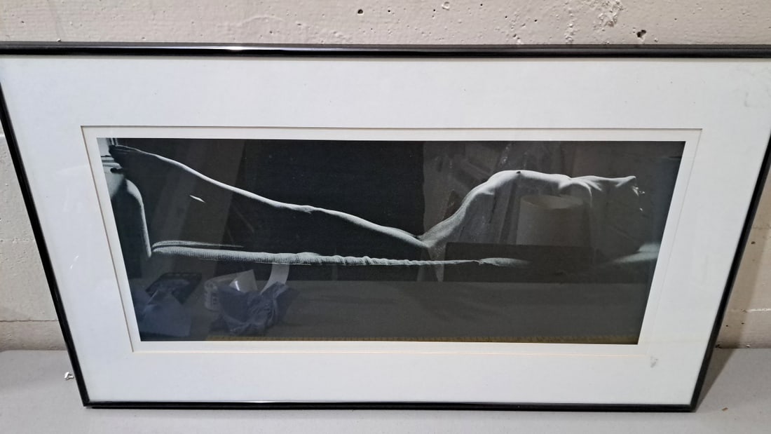 Framed Black-and-white Reclining Nude Photograph Print, Approx. 30 X 18 In Unsigned: 30 x 18 x 1 7 lb attention – shipping artwork is very expensive. The shipping price shown in the listing is the liveshipping service by liveauctioneers. We offer our own in-house shipping as