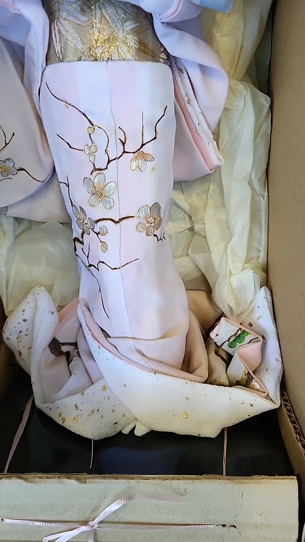 Japanese Kimono Doll with Pink Embroidered Floral Robe and Box - 3