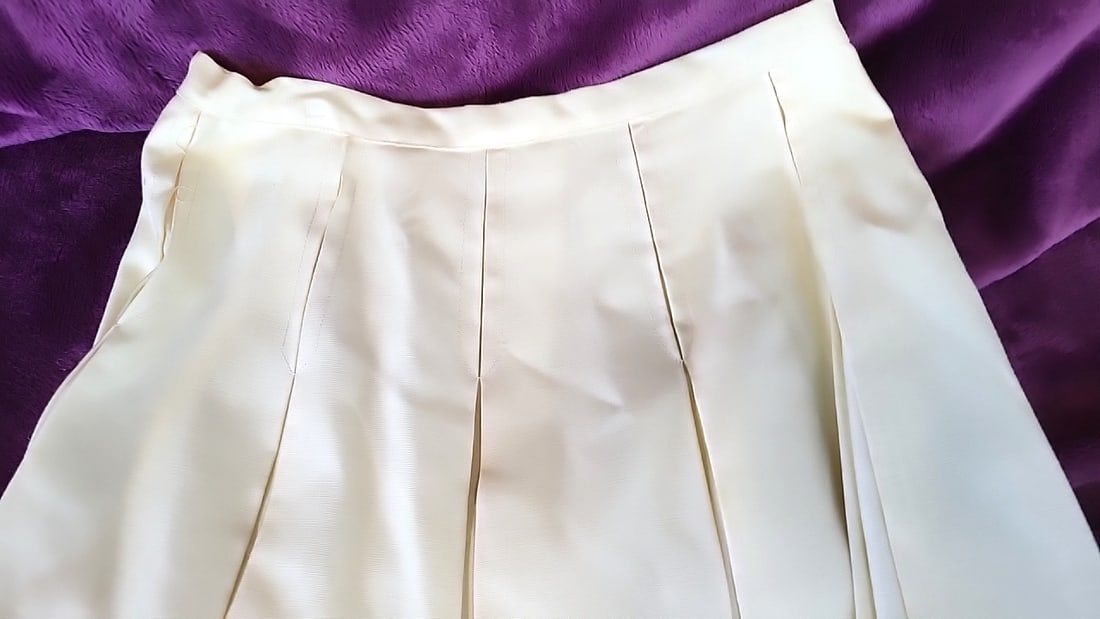 1050s Yellow Pleated A-Line Skirt with Union Made Label - 3