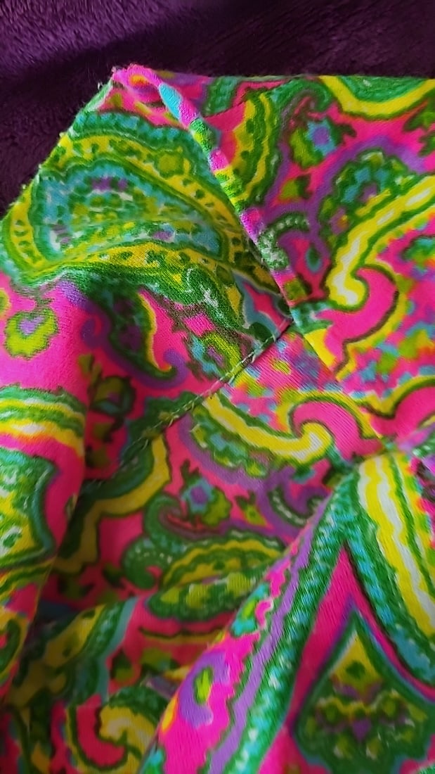 Vinrage Bright Pink Green Yellow Paisley Long Sleeve Shirt Dress - 5