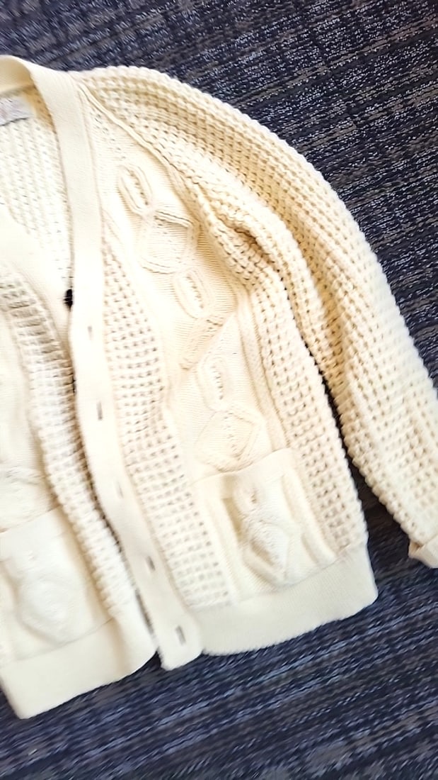 Blarney Woollen Mills Traditional Aran Cream Cable Knit Wool Cardigan - 4
