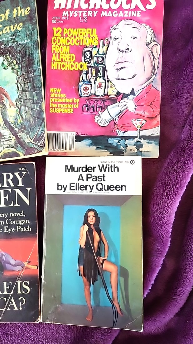 Lot of 6 Vintage Mystery Paperbacks & Magazine: Ellery Queen, Alfred Hitchcock, Erle Stanley Gard... - 4