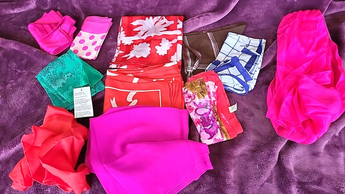 Assorted Scarf Lot with Skycraft Designs Silk Anne Klein, Floral Polka Dot Geometric Prints: 10x6x6 1 Low Estimate: 12.00 High Estimate: 40.00