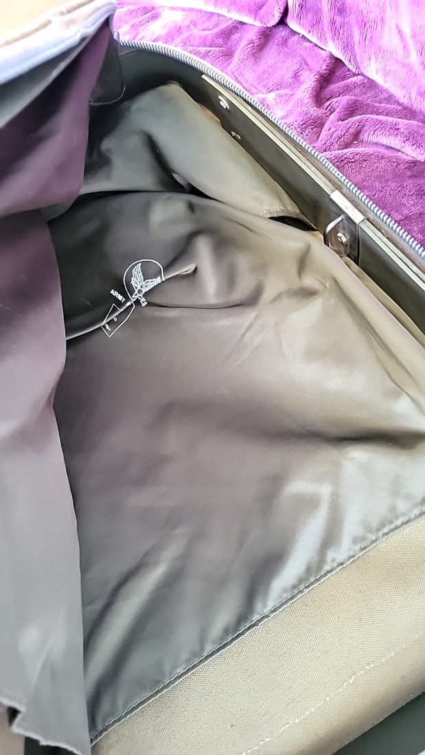 US Army Air Forces B-4 Olive Drab Canvas Garment Bag Suitcase - 4