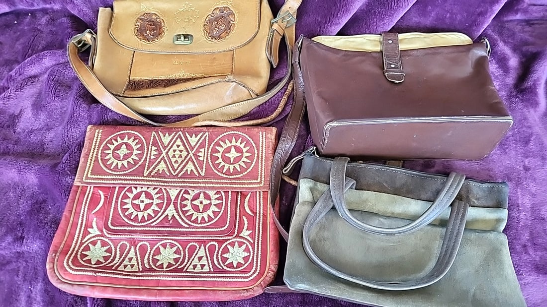 Lot of 4 Leather Shoulder Handbags, Tan Tooled, Red Embroidered, Brown, Olive Green: 14x14x14 5 Low Estimate: 25.00 High Estimate: 80.00