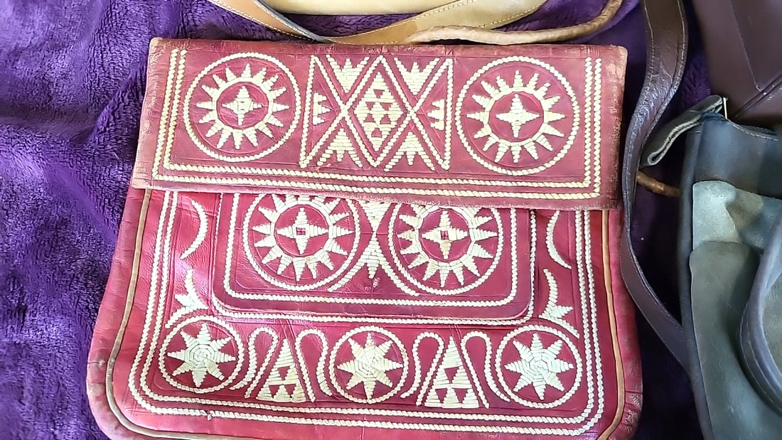 Lot of 4 Leather Shoulder Handbags, Tan Tooled, Red Embroidered, Brown, Olive Green - 2