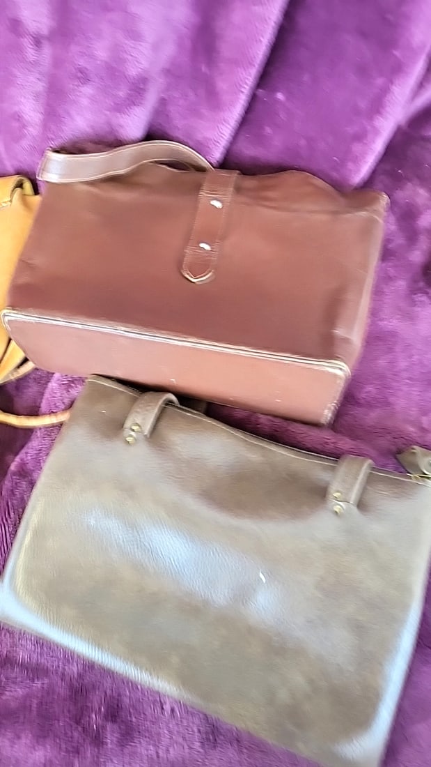 Lot of 4 Leather Shoulder Handbags, Tan Tooled, Red Embroidered, Brown, Olive Green - 7