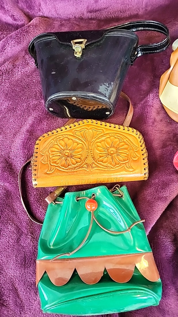 Lot of 7 Handbags, Deer Valley Tooled Leather, Patent Vinyl & Drawstring Purses - 2