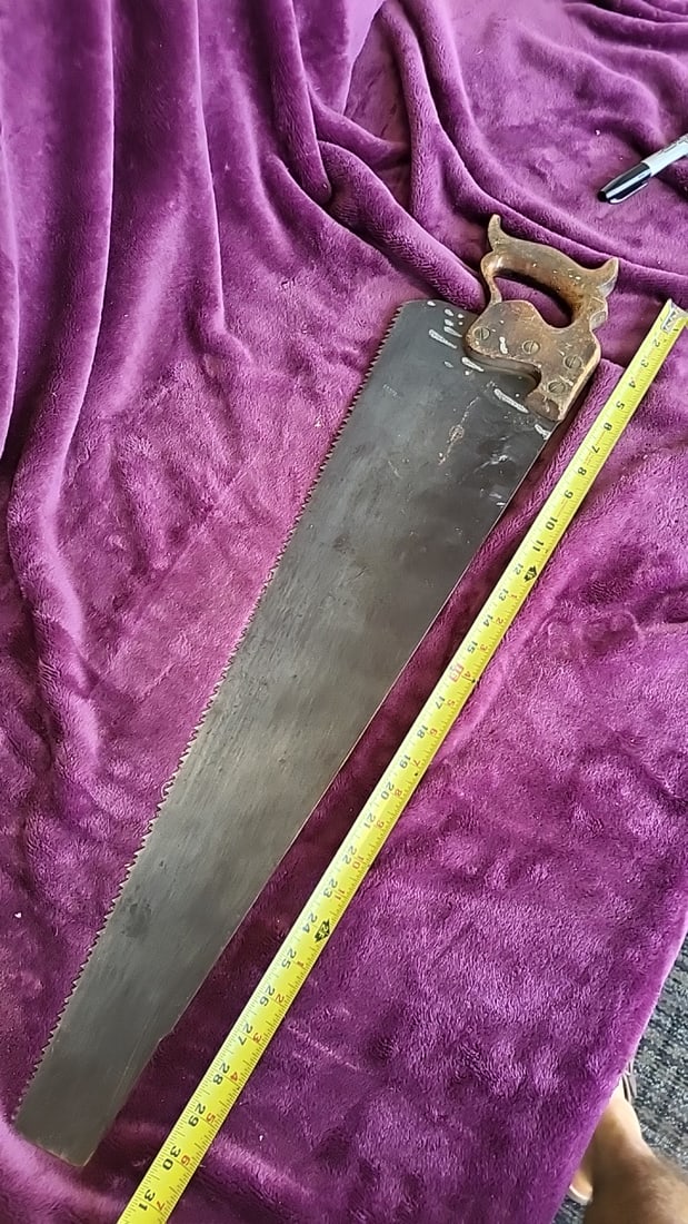 Vintage Diston Hand Saw, 28 in Blade, Wooden Handle - 5