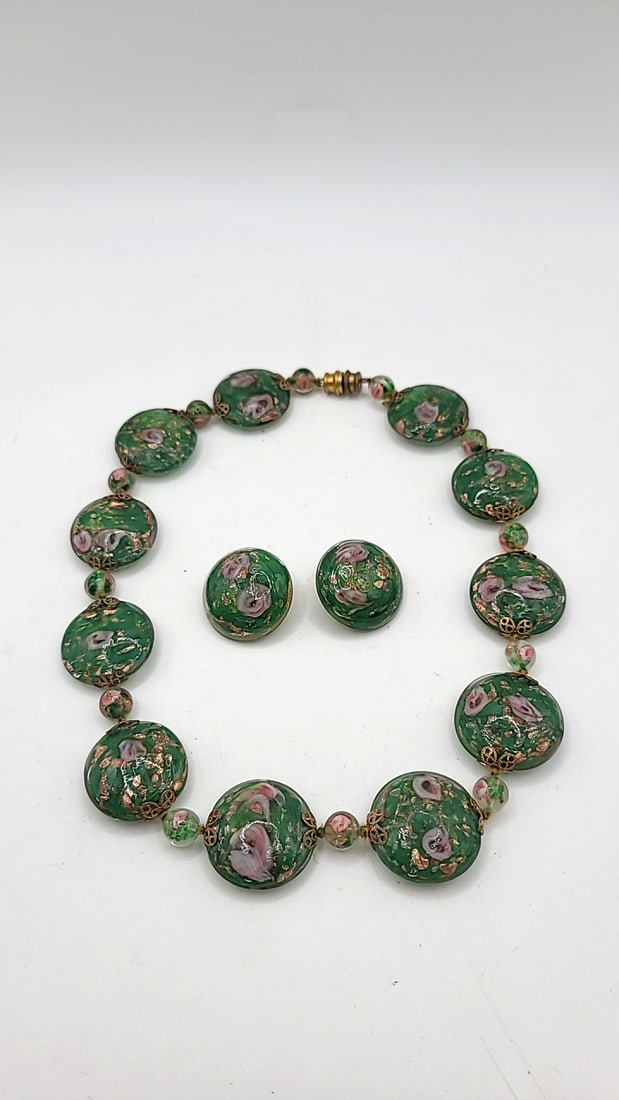 Vintage Bohemia Green Art Glass Bead Necklace Clip-On Earrings Set. Pink Floral Copper Fleck: 17 long 1 lb Low Estimate: 18.00 High Estimate: 75.00