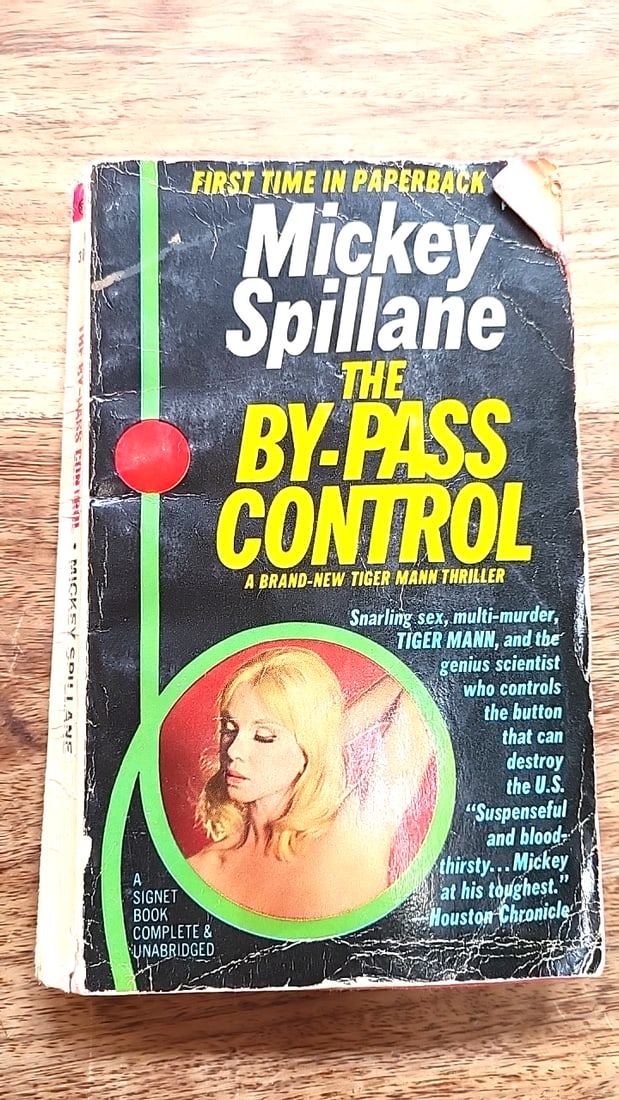 4 Vintage Mystery Pulp z Fiction Paperbacks Ian Fleming Mickey Spillane Carter Brown - 9