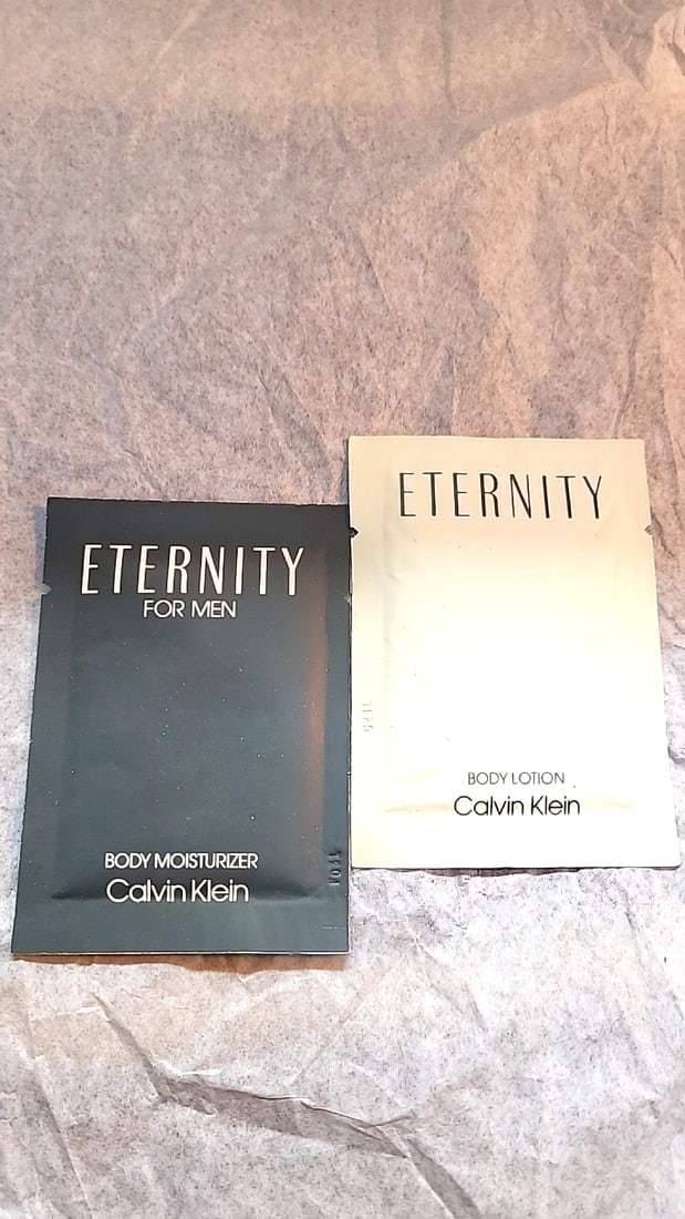 45 piece Calvin Klein Eternity for Men Body Moisturizer and Body Lotion Sample Packets - 4