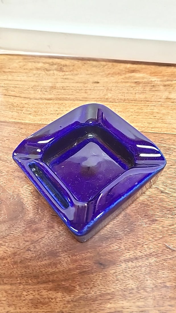 Lot of 3 Colored Glass Ashtrays Cobalt blue ceramic, Greek Parthenon pressed glass, teal blue g... - 2