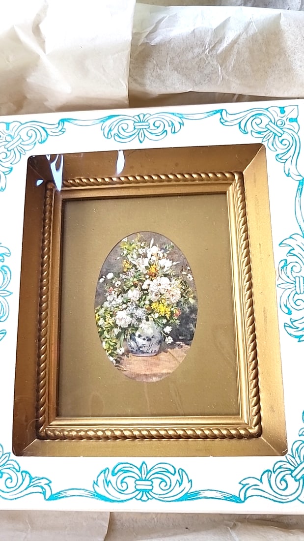 Vintage Crest-Wood Framed Pictures Gold-Tone Frames Oval Floral and Girl Prints. New in box - 5