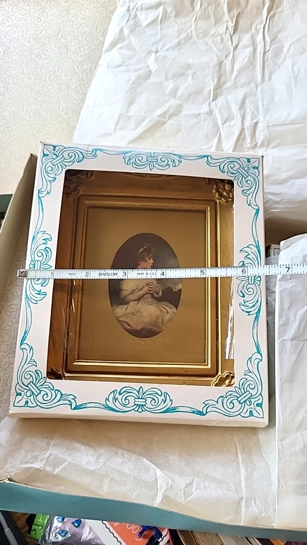 Vintage Crest-Wood Framed Pictures Gold-Tone Frames Oval Floral and Girl Prints. New in box - 7