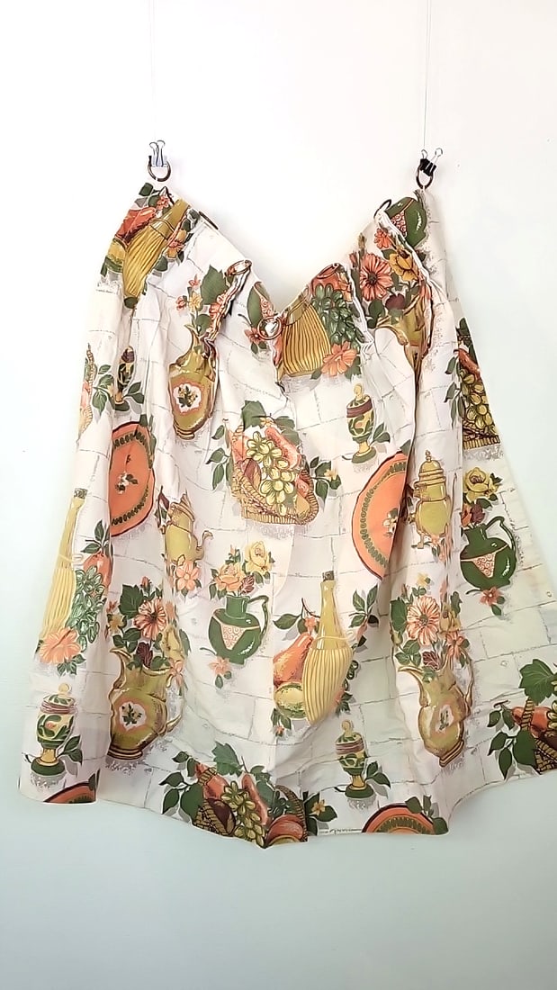 3 Kitchen Floral Fruit Teapot Print Fabric Curtains with Metal Grommets. One rod valence: One panel has two tears. Each panel 26 inch x 22 inch. Valence 72 inch x 10 inch 15 x 15 x 2 1 lb Low Estimate: 8.00 High Estimate: 35.00