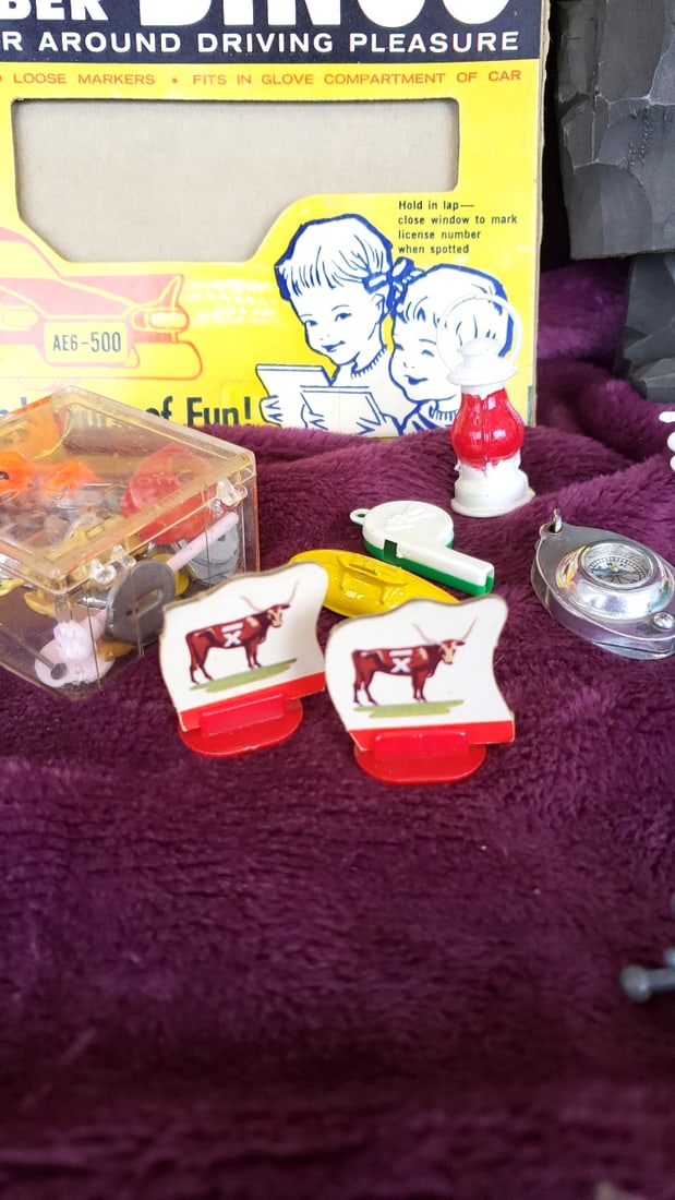 Vintage Toy Lot Regal License Number Bingo MPC 1968 Dodge Charger Model Kit Jacks Charms - 2