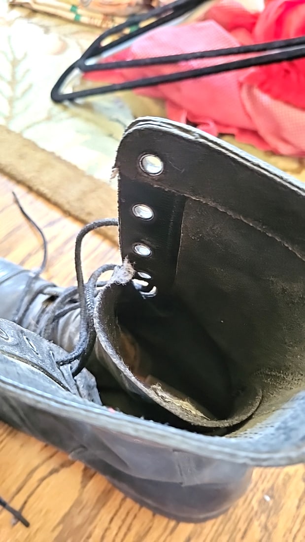 Vintage Black Leather 10-Eye Combat Boots ANSI Z41-198375 Style 89092. Size 8.5 - 4