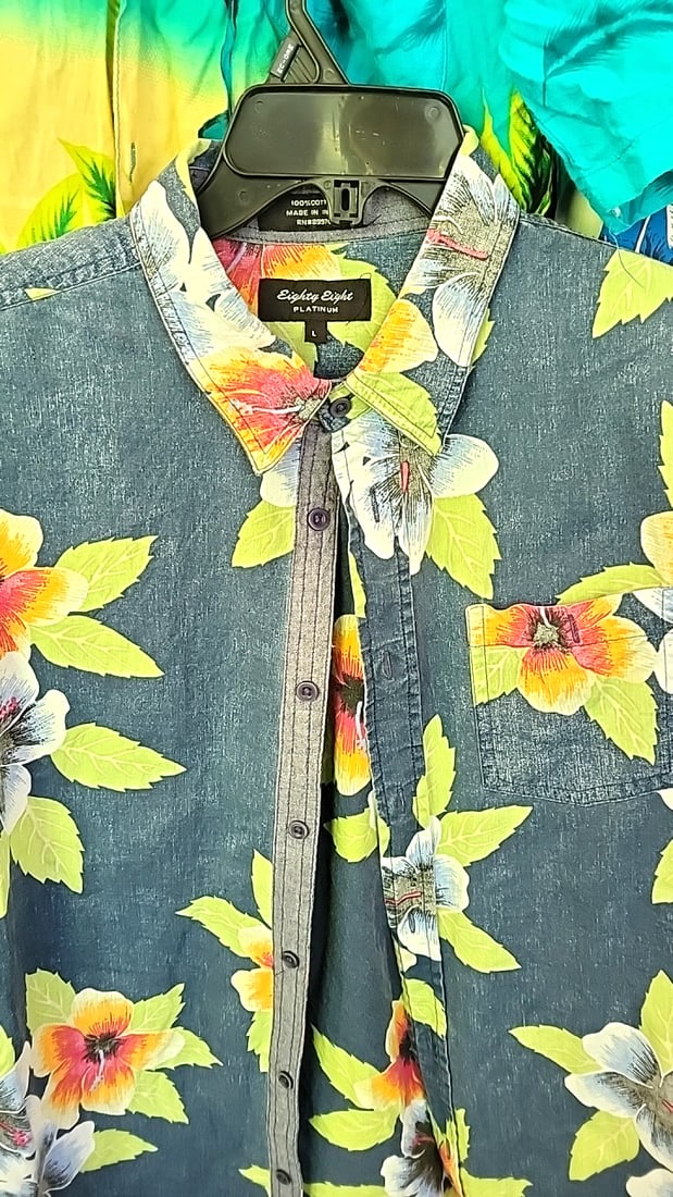 3 mens Hawaiian shirts. Eighty Eight Platinum, Basically, NE Limited. - 2