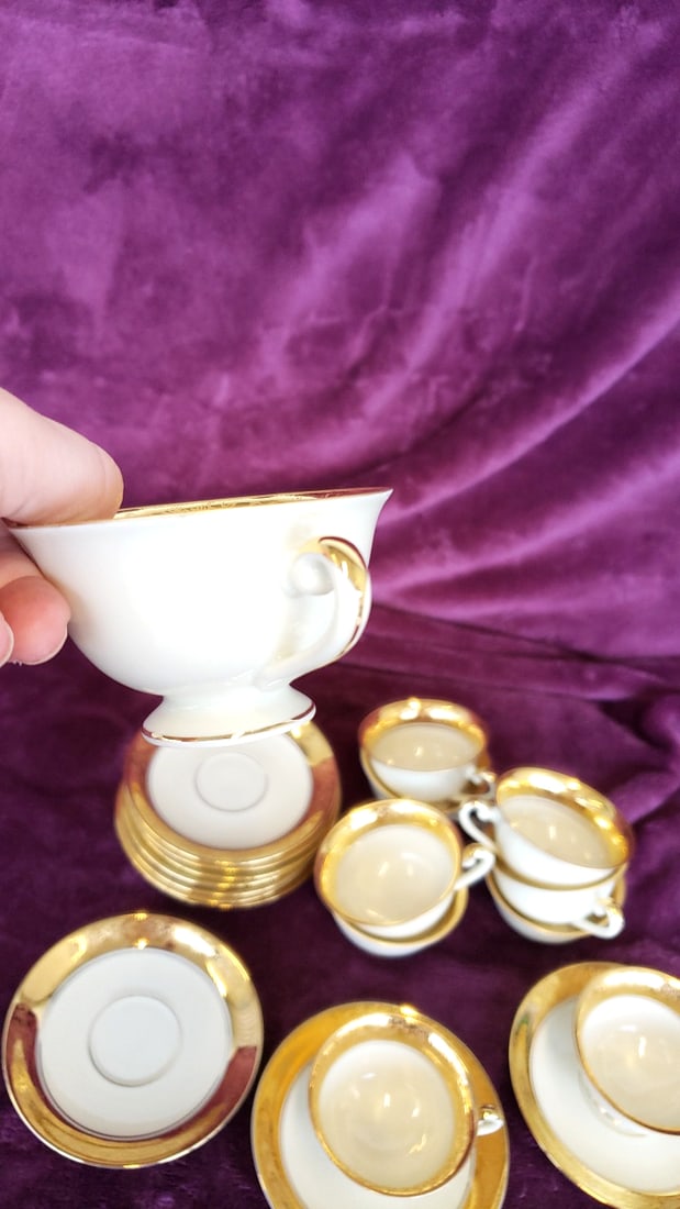 Porcelain Teacup and Saucer Set of 10, Kunst Kronach Japan White with Gold Floral Rim - 4