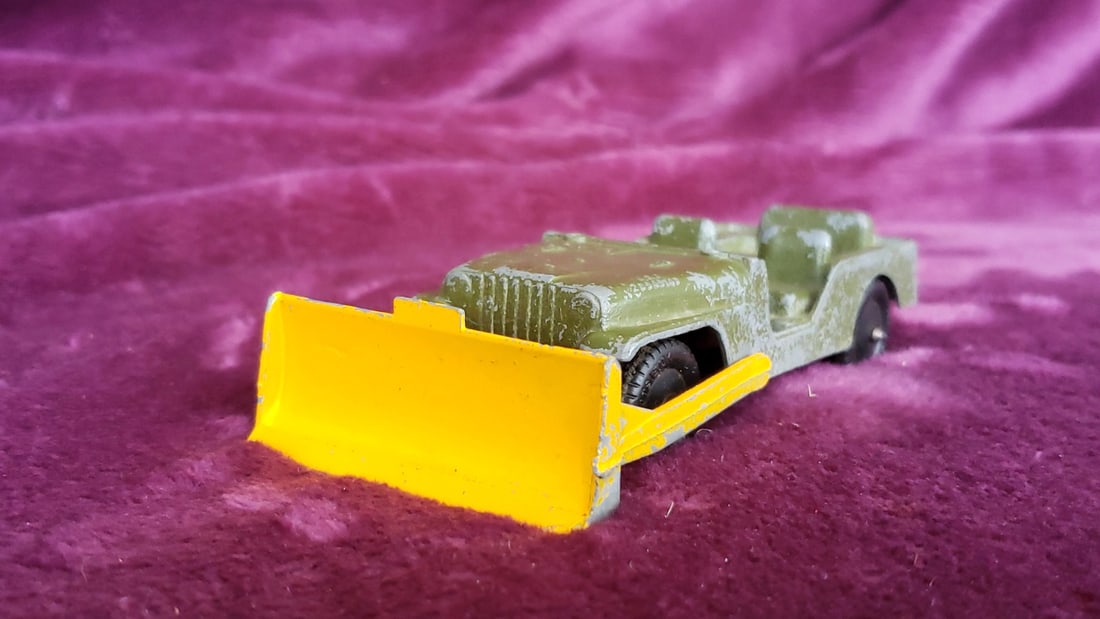 Tootsietoy Diecast Jeep Snow Plow Toy Vehicle Lot - 3